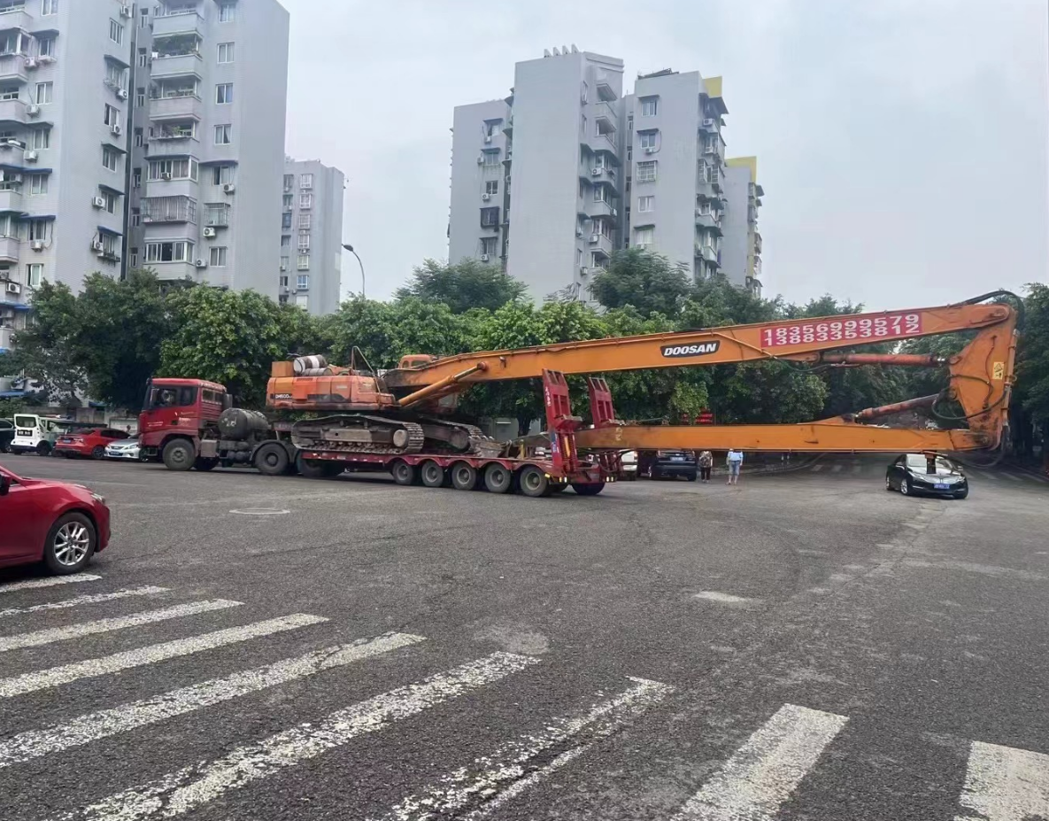 �����ھ������